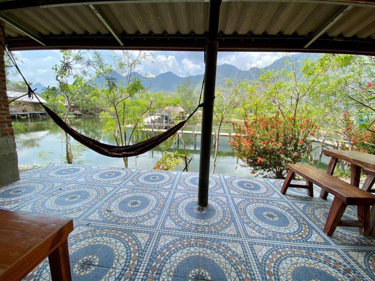 Hotel Numpu Baandin à Sam Roi Yot Extérieur photo